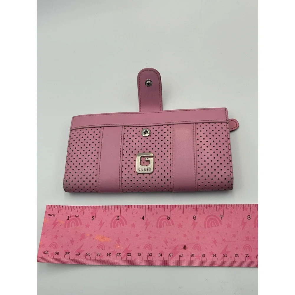 Guess Pink Perforated Faux Leather Bifold Wallet Silver G Logo Plaque B1000